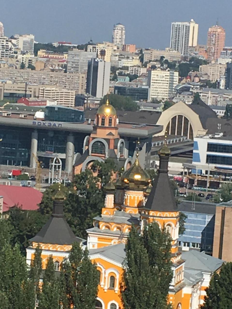 Apartament On Vasylia Lypkivskoho 24 Kiev Exteriör bild